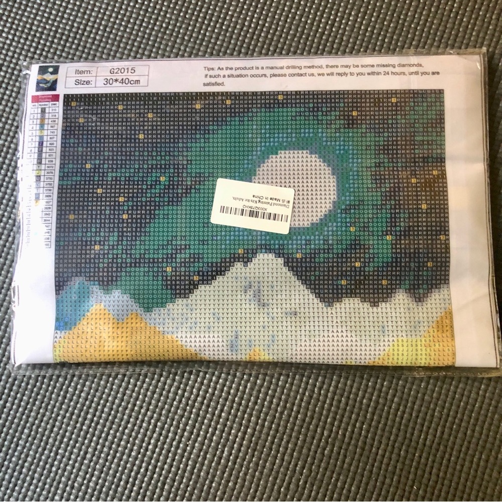 NWT Whale and Mountains Diamond Painting Kit - Picture 5 of 6